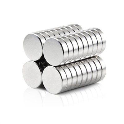 Магнитный очиститель окон